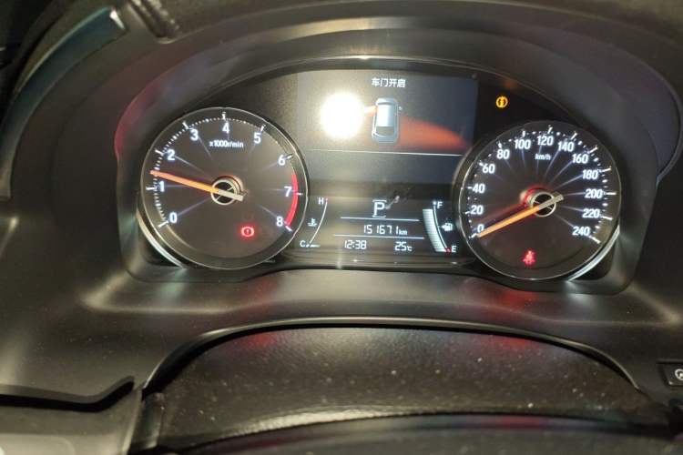 Used Honda Avancier 2017 240TURBO Two-Wheel Drive Elite Edition Odometer Close Up