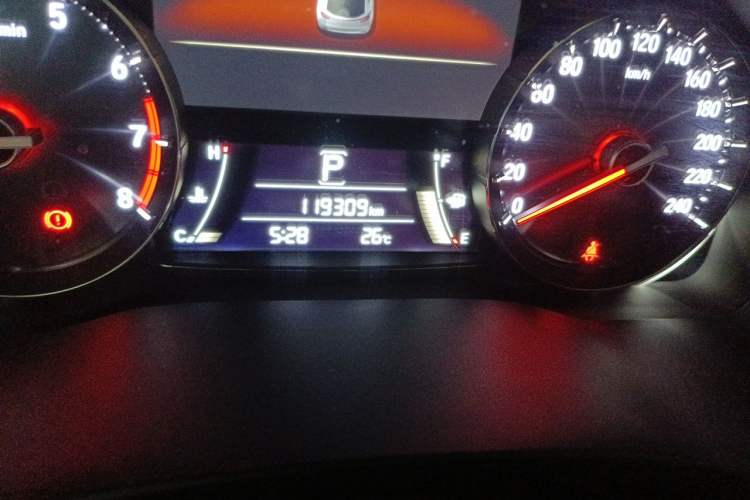 Used Honda Avancier 2017 240TURBO Two-Wheel Drive Luxury Edition Odometer Close Up