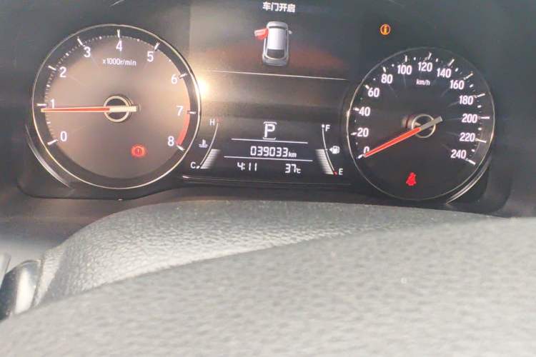 Used Honda Avancier 2017 240TURBO Two-Wheel Drive Elite Edition Odometer Close Up