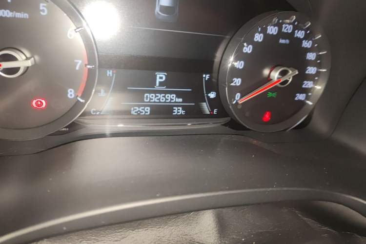 Used Honda Avancier 2017 240TURBO Two-Wheel Drive Elite Edition Odometer Close Up