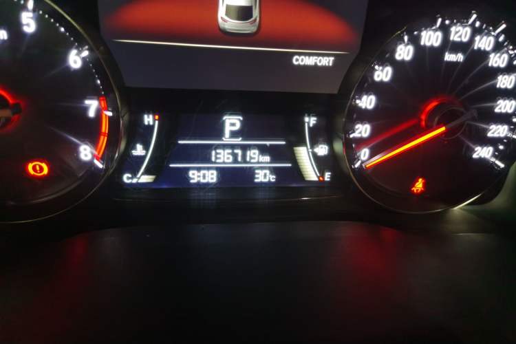 Used Honda Avancier 2017 370TURBO Four-Wheel Drive Prestige Edition Odometer Close Up