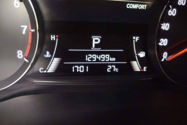 Used Honda Avancier 2017 370TURBO 2WD Luxury Edition Odometer Close Up