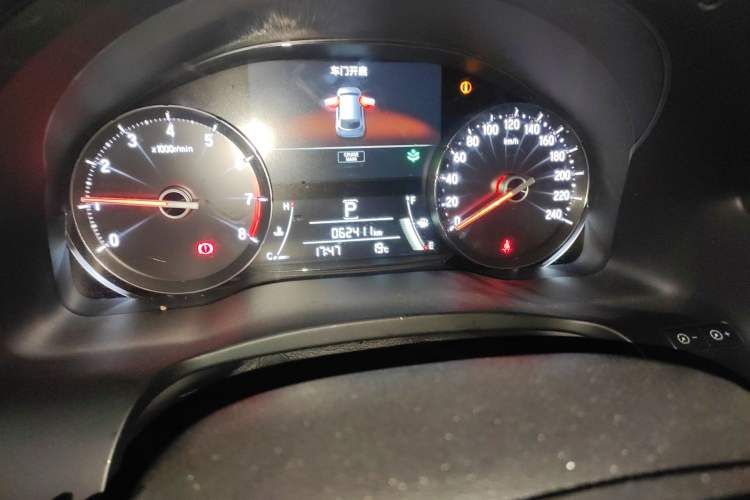 Used Honda Avancier 2017 240TURBO Two-Wheel Drive Luxury Edition Odometer Close Up