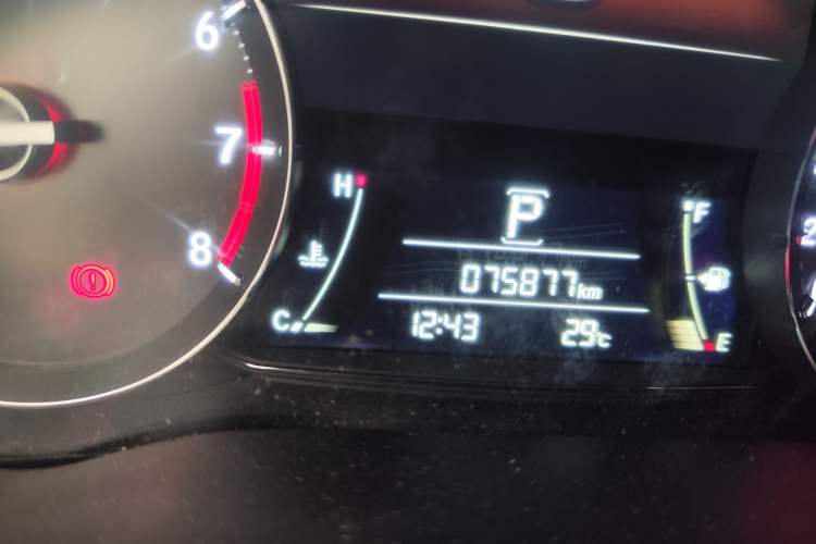 Used Honda Avancier 2017 240TURBO Two-Wheel Drive Elite Edition Odometer Close Up