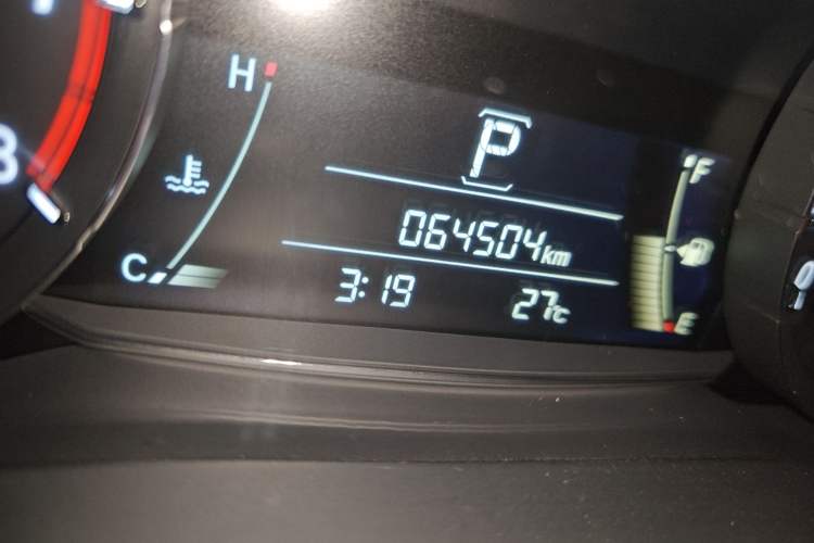 Used Honda Avancier 2017 240TURBO Two-Wheel Drive Elite Edition Odometer Close Up