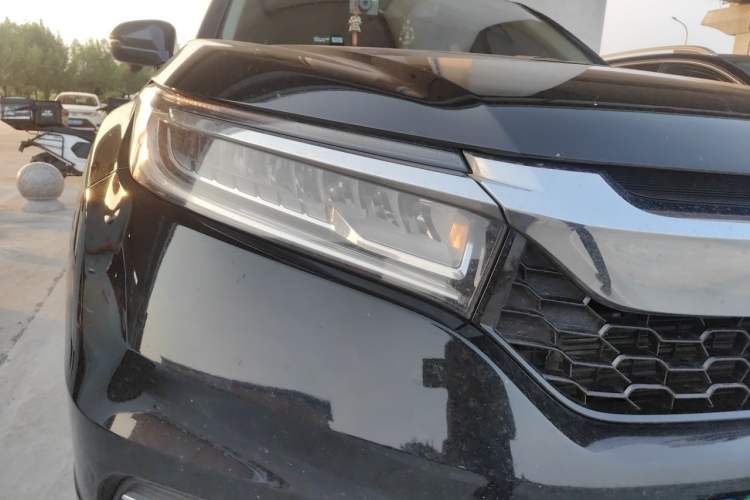 Used Honda Avancier 2017 370TURBO 2WD Luxury Edition Right Front Headlight