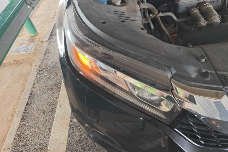 Used Honda Avancier 2017 240TURBO Two-Wheel Drive Elite Edition Right Front Headlight