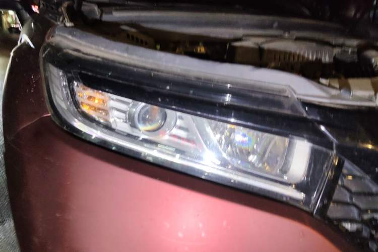 Used Honda Avancier 2017 240TURBO Two-Wheel Drive Comfort Version Right Front Headlight