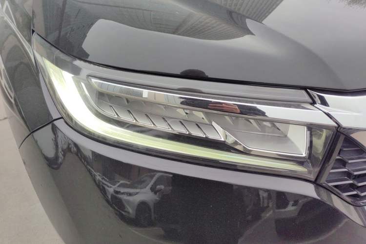 Used Honda Avancier 2017 240TURBO Two-Wheel Drive Premium Edition Right Front Headlight