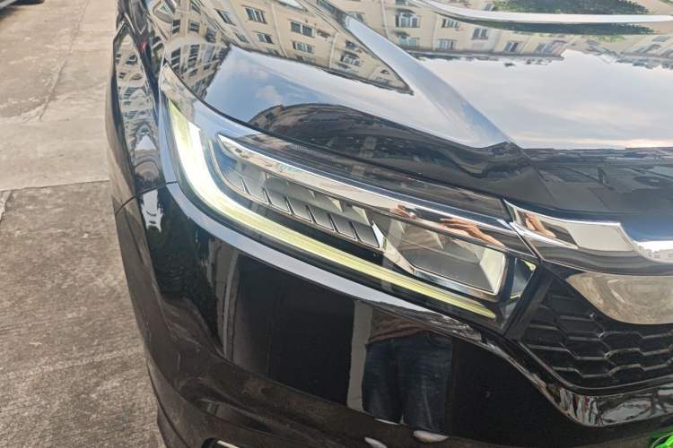 Used Honda Avancier 2017 240TURBO Two-Wheel Drive Premium Edition Right Front Headlight