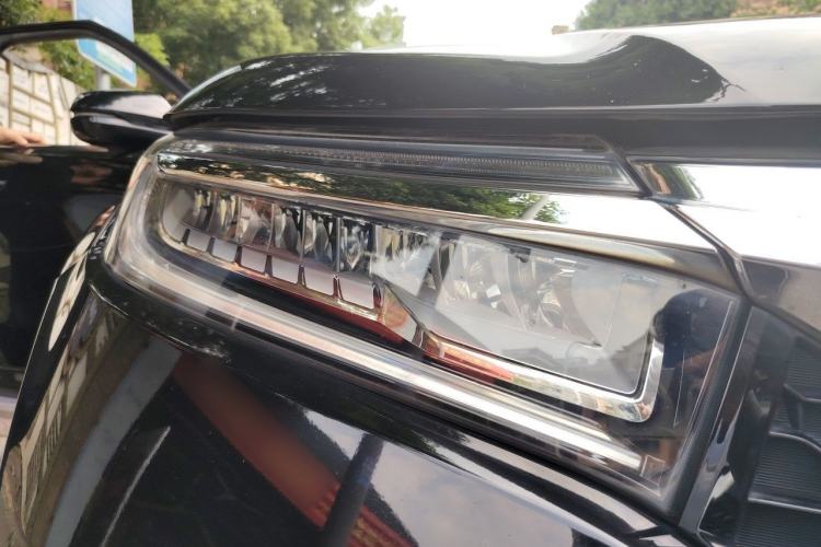 Used Honda Avancier 2017 370TURBO 2WD Luxury Edition Right Front Headlight