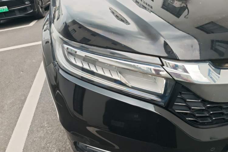 Used Honda Avancier 2017 370TURBO 2WD Luxury Edition Right Front Headlight