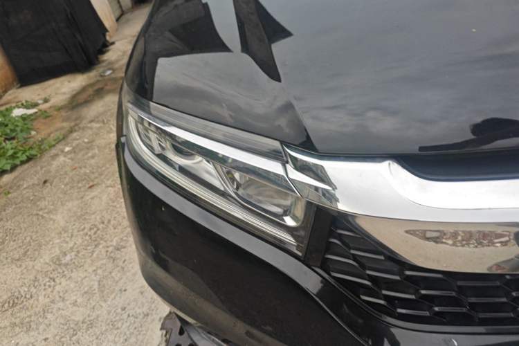 Used Honda Avancier 2017 240TURBO Two-Wheel Drive Comfort Version Right Front Headlight