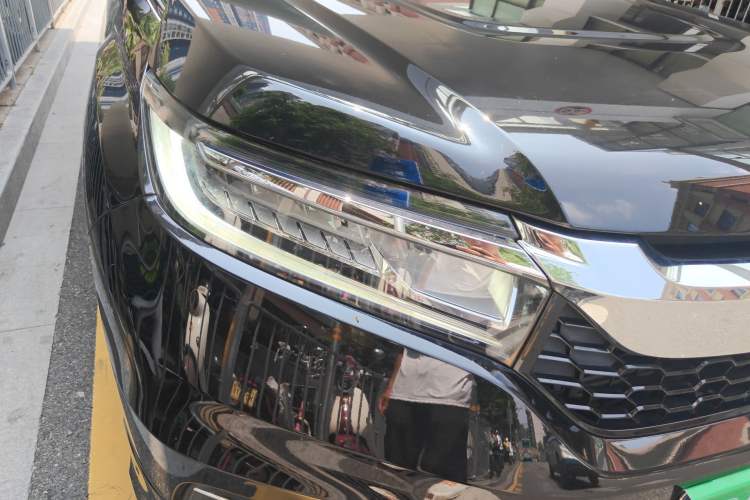 Used Honda Avancier 2017 240TURBO Two-Wheel Drive Premium Edition Right Front Headlight