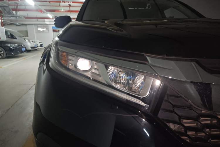 Used Honda Avancier 2017 240TURBO Two-Wheel Drive Elite Edition Right Front Headlight