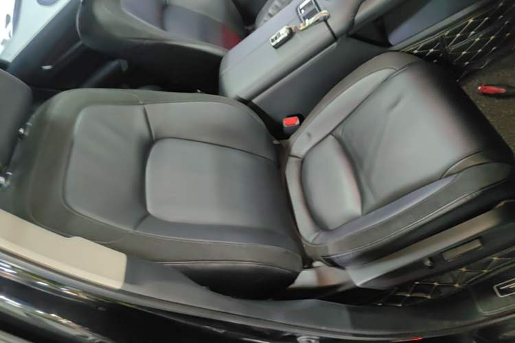 Used Honda Avancier 2017 370TURBO 2WD Luxury Edition Right Front Seat