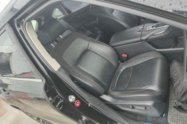 Used Honda Avancier 2017 240TURBO Two-Wheel Drive Comfort Version Right Front Seat