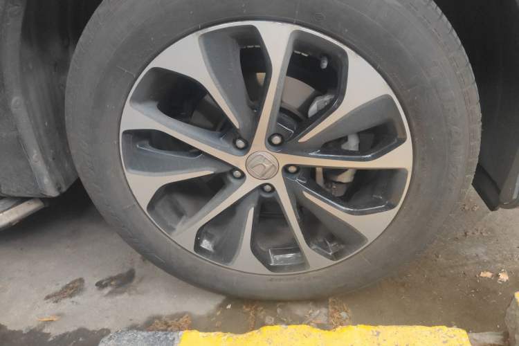 Used Honda Avancier 2017 240TURBO Two-Wheel Drive Comfort Version Right Front Wheel Hub