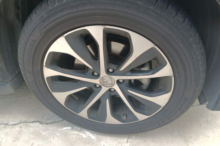 Used Honda Avancier 2017 240TURBO Two-Wheel Drive Luxury Edition Right Front Wheel Hub