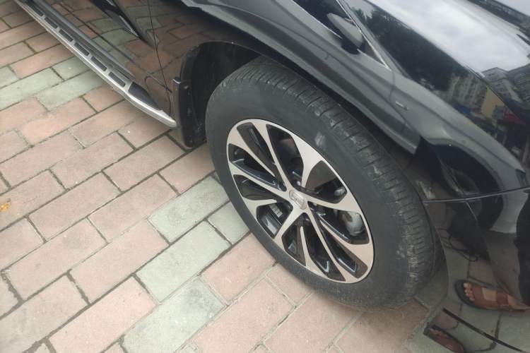 Used Honda Avancier 2017 240TURBO Two-Wheel Drive Elite Edition Right Front Wheel Hub