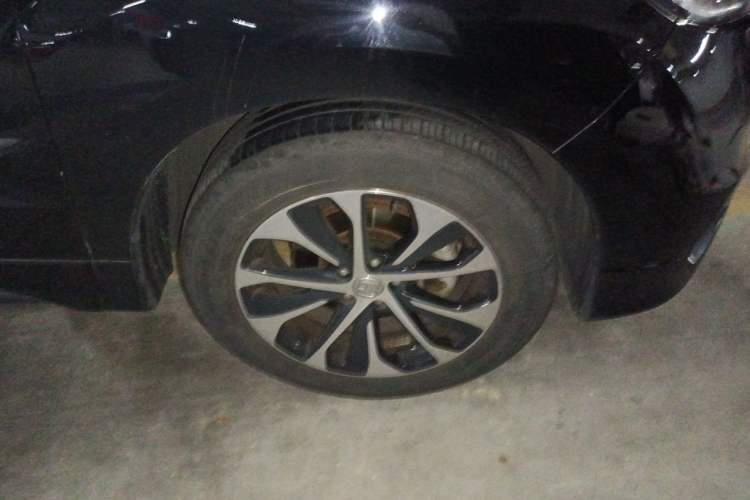 Used Honda Avancier 2017 240TURBO Two-Wheel Drive Premium Edition Right Front Wheel Hub