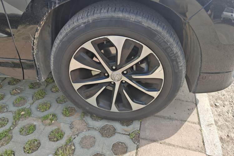 Used Honda Avancier 2017 240TURBO Two-Wheel Drive Elite Edition Right Front Wheel Hub
