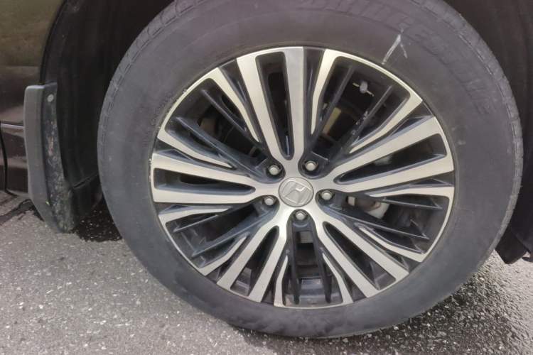 Used Honda Avancier 2017 370TURBO 2WD Luxury Edition Right Front Wheel Hub