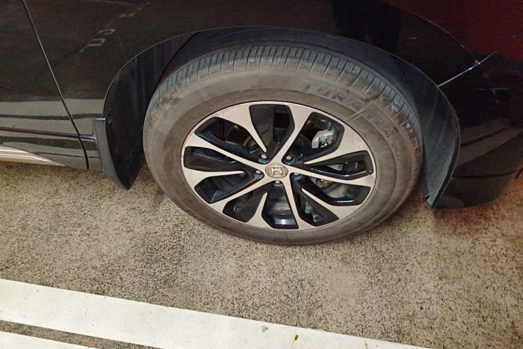 Used Honda Avancier 2017 240TURBO Two-Wheel Drive Elite Edition Right Front Wheel Hub