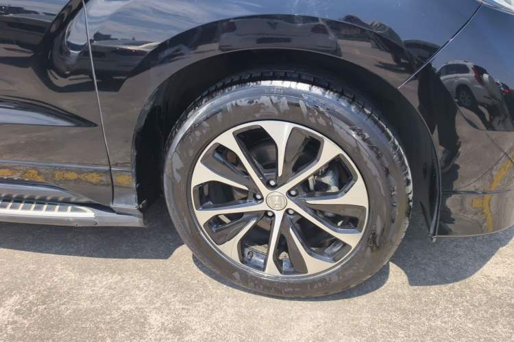 Used Honda Avancier 2017 240TURBO Two-Wheel Drive Premium Edition Right Front Wheel Hub