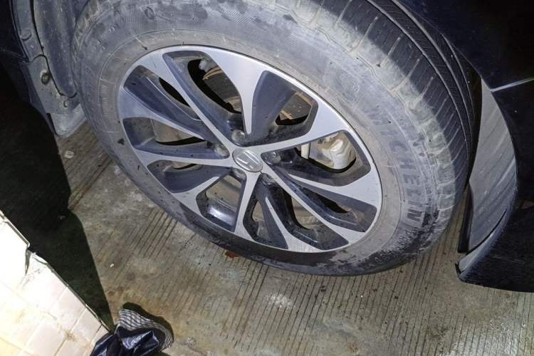 Used Honda Avancier 2017 240TURBO Two-Wheel Drive Luxury Edition Right Front Wheel Hub