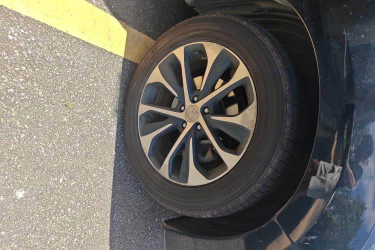 Used Honda Avancier 2017 240TURBO Two-Wheel Drive Comfort Version Right Front Wheel Hub