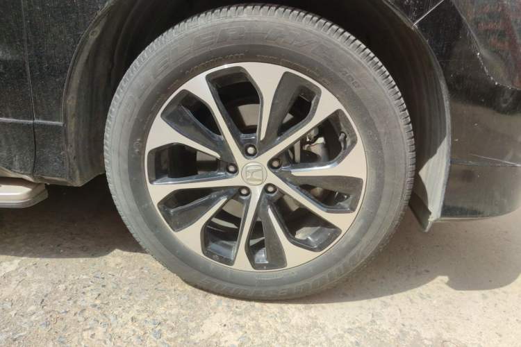 Used Honda Avancier 2017 240TURBO Two-Wheel Drive Premium Edition Right Front Wheel Hub