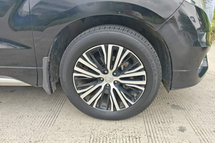 Used Honda Avancier 2017 370TURBO 2WD Luxury Edition Right Front Wheel Hub