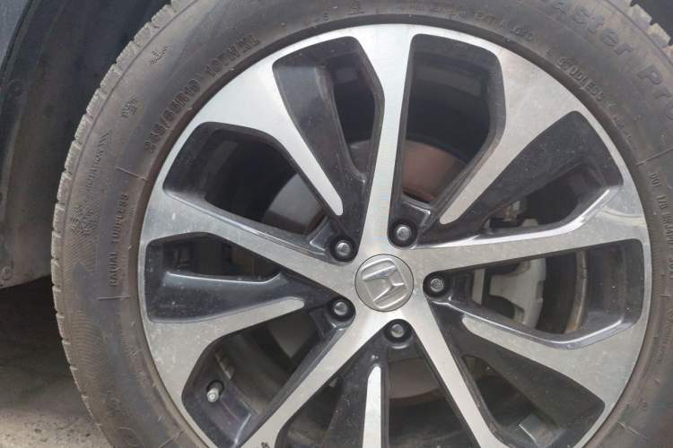 Used Honda Avancier 2017 240TURBO Two-Wheel Drive Elite Edition Right Front Wheel Hub