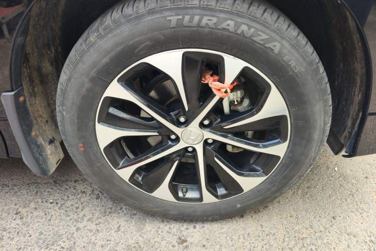 Used Honda Avancier 2017 240TURBO Two-Wheel Drive Elite Edition Right Front Wheel Hub