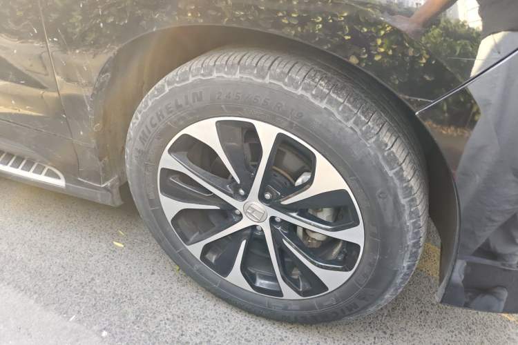 Used Honda Avancier 2017 240TURBO Two-Wheel Drive Premium Edition Right Front Wheel Hub