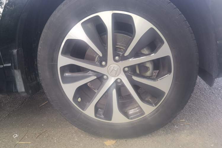 Used Honda Avancier 2017 240TURBO Two-Wheel Drive Comfort Version Right Front Wheel Hub