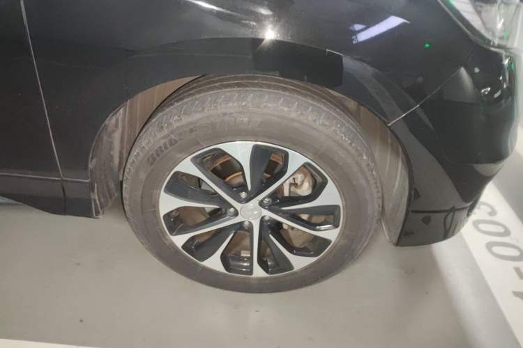 Used Honda Avancier 2017 240TURBO Two-Wheel Drive Elite Edition Right Front Wheel Hub