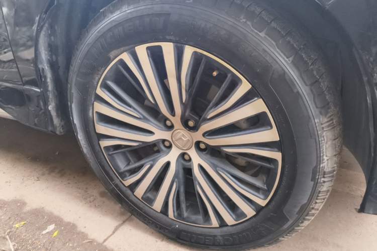 Used Honda Avancier 2017 370TURBO 2WD Luxury Edition Right Front Wheel Hub