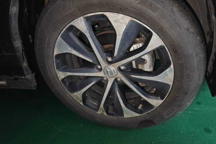 Used Honda Avancier 2017 240TURBO Two-Wheel Drive Premium Edition Right Front Wheel Hub