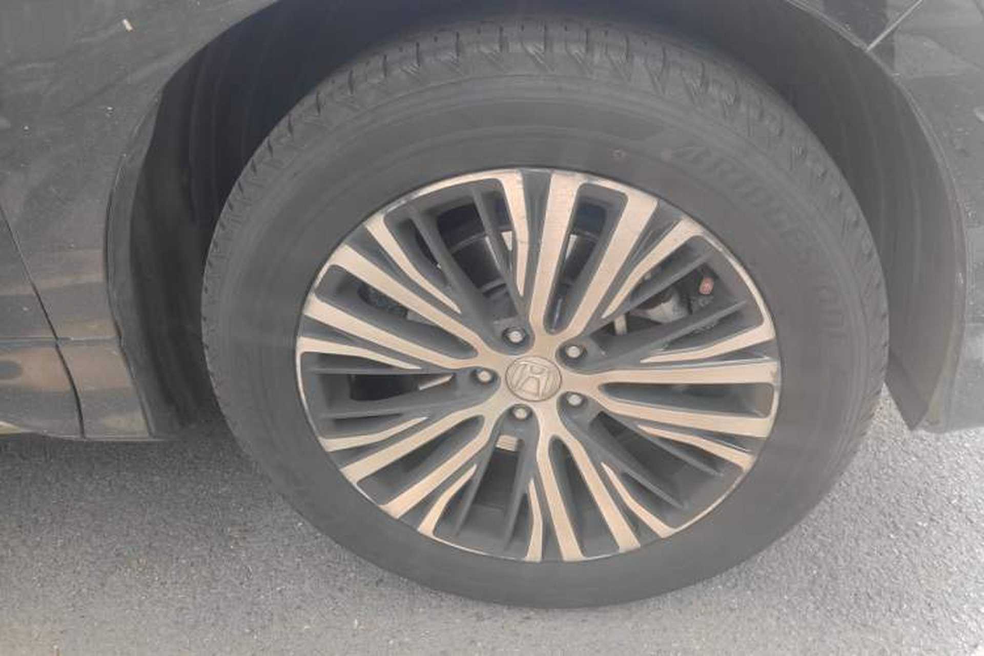 Used Honda Avancier 2017 370TURBO 2WD Luxury Edition Right Front Wheel Hub