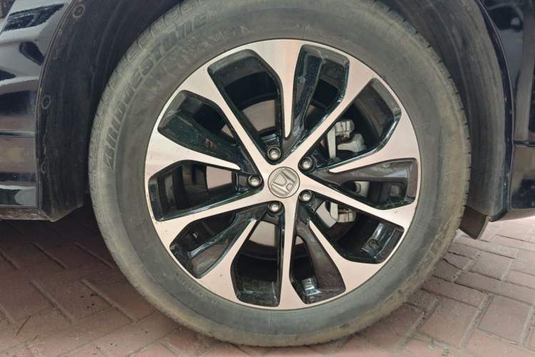 Used Honda Avancier 2017 240TURBO Two-Wheel Drive Premium Edition Right Front Wheel Hub