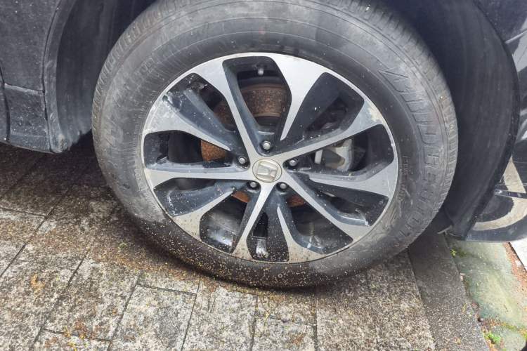Used Honda Avancier 2017 240TURBO Two-Wheel Drive Elite Edition Right Front Wheel Hub
