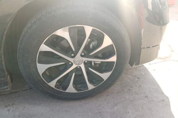 Used Honda Avancier 2017 240TURBO Two-Wheel Drive Luxury Edition Right Front Wheel Hub