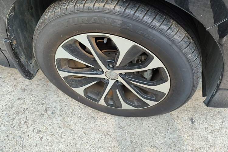 Used Honda Avancier 2017 240TURBO Two-Wheel Drive Premium Edition Right Front Wheel Hub