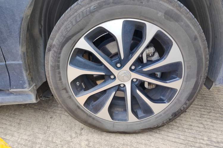 Used Honda Avancier 2017 240TURBO Two-Wheel Drive Elite Edition Right Front Wheel Hub