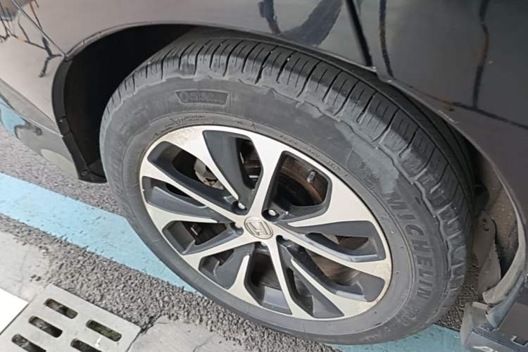 Used Honda Avancier 2017 240TURBO Two-Wheel Drive Premium Edition Right Rear Wheel Hub