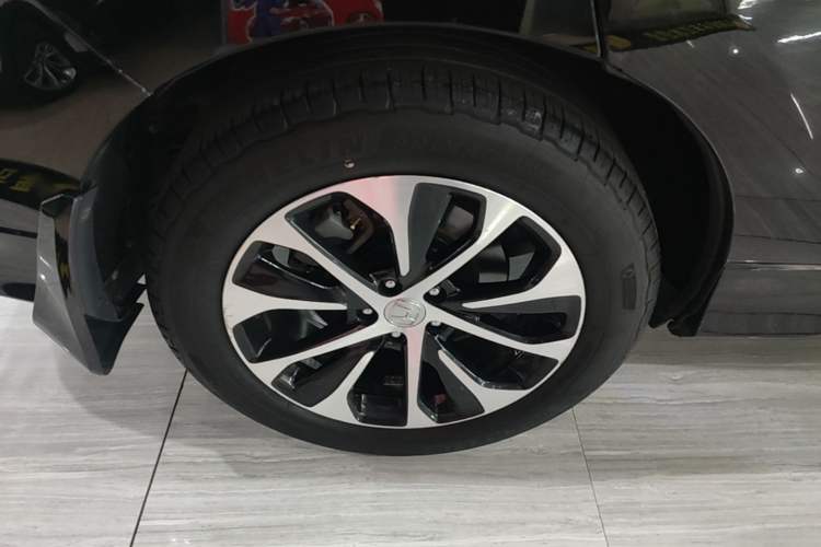 Used Honda Avancier 2017 240TURBO Two-Wheel Drive Premium Edition Right Rear Wheel Hub