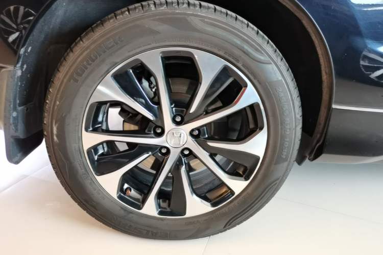 Used Honda Avancier 2017 240TURBO Two-Wheel Drive Elite Edition Right Rear Wheel Hub
