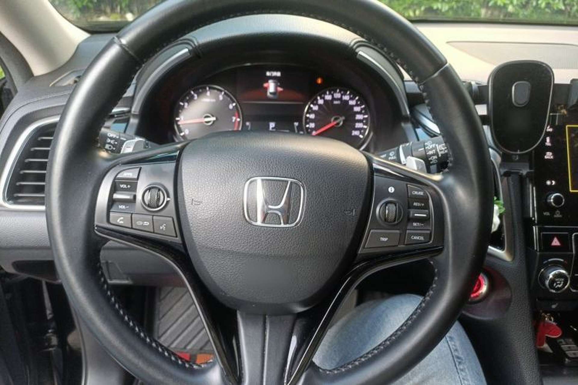 Used Honda Avancier 2017 240TURBO Two-Wheel Drive Premium Edition Steering Wheel